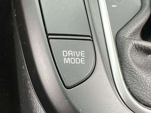 Used 2023 Kia Soul LX image 28