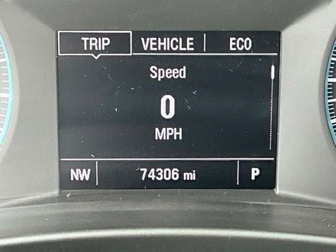 Used 2023 Chevrolet Equinox LS AWD/4WD image 30