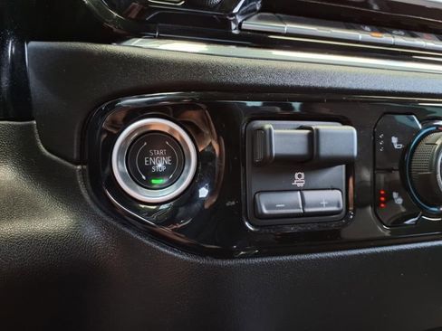 Used 2024 Chevrolet Silverado 2500 LT image 18