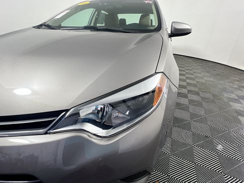 Used 2016 Toyota Corolla LE FWD image 11