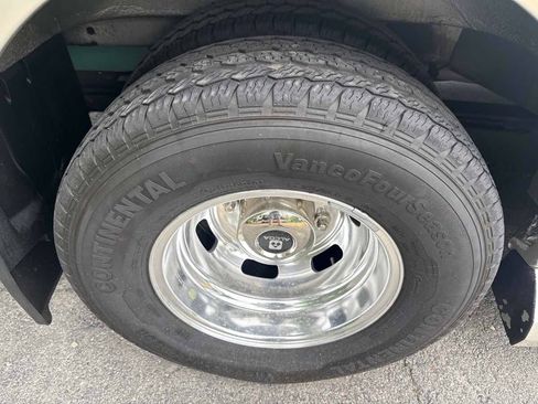 Used 2017 Mercedes-Benz Sprinter 3500 image 19