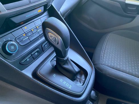 Used 2022 Ford Transit Connect XLT FWD image 41
