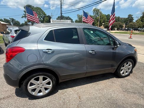 Used 2015 Buick Encore Convenience FWD image 3