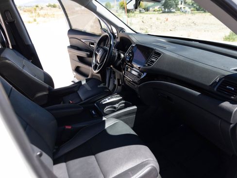 Used 2021 Honda Pilot Touring image 25