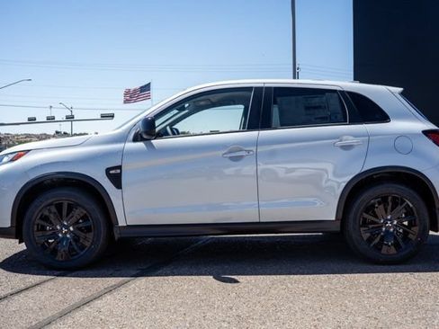 New 2026 Mitsubishi Outlander Sport LE AWD/4WD image 8