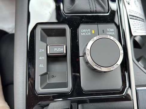 New 2026 Toyota Tundra Platinum AWD/4WD image 19