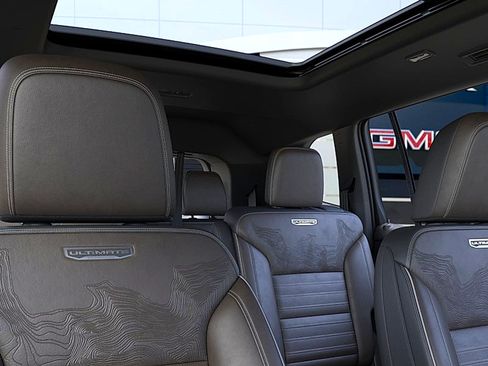 New 2027 GMC Acadia Denali Ultimate w/ LPO, Floor Liner Package AWD/4WD image 24