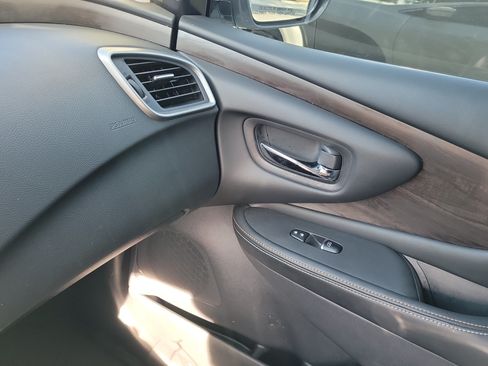 Certified 2024 Nissan Murano Platinum w/ Cargo Package FWD image 29