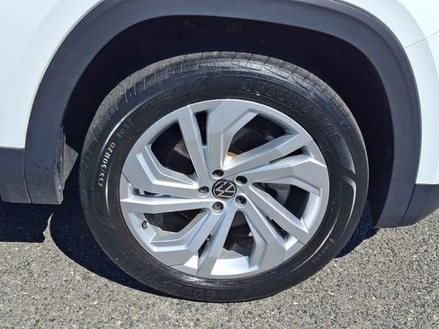 Used 2023 Volkswagen Atlas SE AWD/4WD image 8