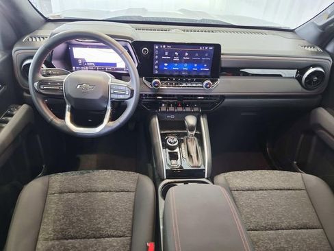 Used 2024 Chevrolet Colorado Z71 w/ Z71 Convenience Package 2 image 6