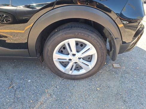 Certified 2025 Nissan Kicks Play S image 23