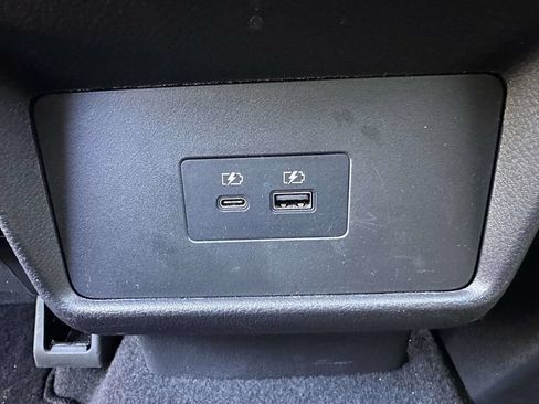 Used 2023 Nissan Rogue SV AWD/4WD image 14
