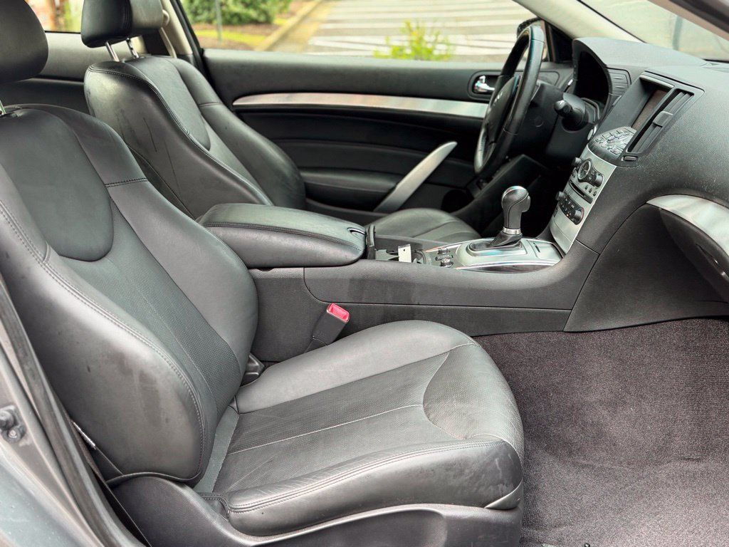 Used 2015 INFINITI Q60 AWD Coupe w/ Premium Package image 13