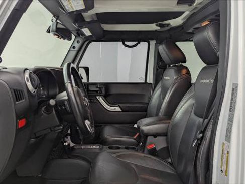 Used 2016 Jeep Wrangler Unlimited Rubicon AWD/4WD image 14