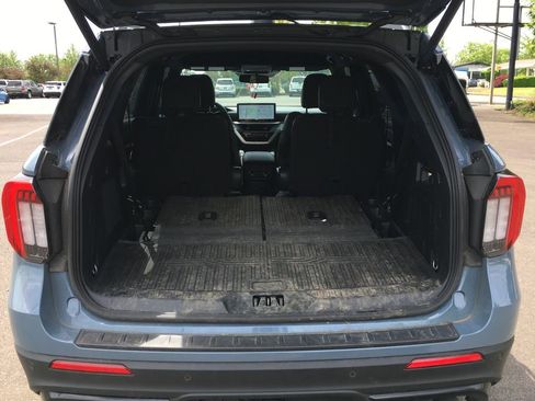 Used 2025 Ford Explorer ST AWD/4WD image 6