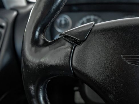 Used 2002 Aston Martin DB7 Vantage image 15