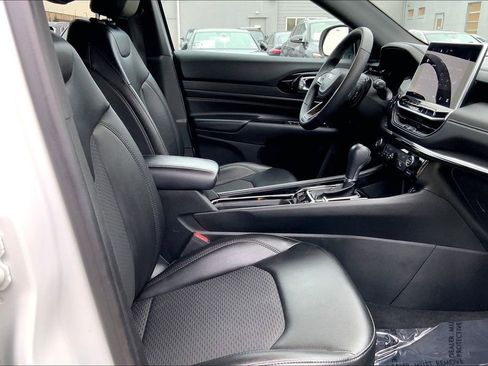 Used 2022 Jeep Compass Altitude image 9