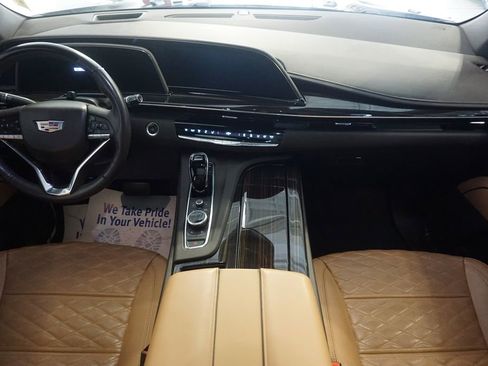 Used 2022 Cadillac Escalade Sport AWD/4WD image 29