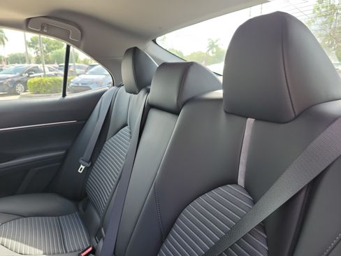 Used 2024 Toyota Camry SE w/ Convenience Package FWD image 12