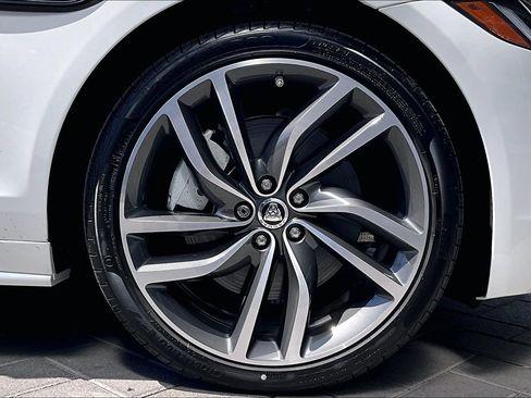 New 2024 Jaguar XF R-Dynamic SE image 12