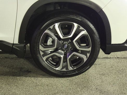 Certified 2025 Subaru Ascent Limited image 35