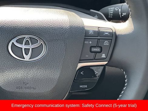 New 2026 Toyota Camry SE FWD image 10