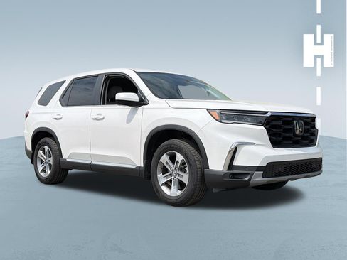 Used 2025 Honda Pilot EX-L image 1