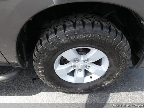 Used 2018 RAM 1500 Express RWD image 18