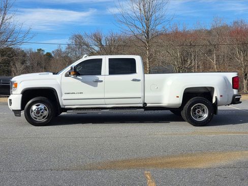 Used 2017 GMC Sierra 3500 Denali w/ Duramax Plus Package image 5