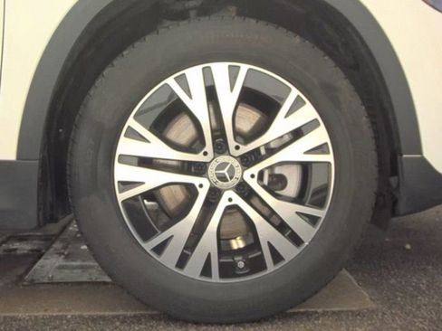 Used 2025 Mercedes-Benz GLA 250 4MATIC image 20