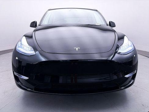 Used 2023 Tesla Model Y Long Range AWD/4WD image 10