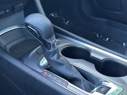 Used 2023 Chevrolet Malibu LT FWD image 23