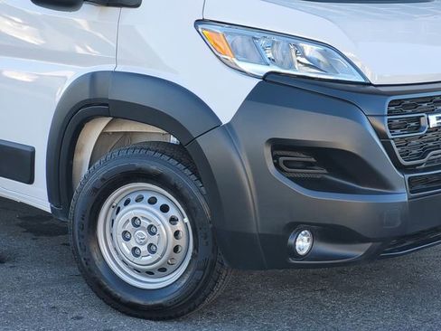 Used 2025 RAM ProMaster 2500 w/ Convenience Group image 3