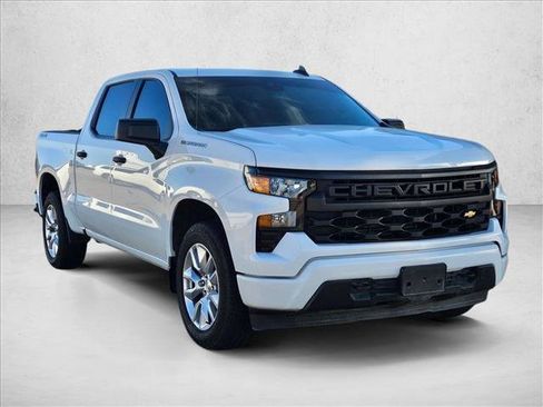 Used 2023 Chevrolet Silverado 1500 Custom AWD/4WD image 3