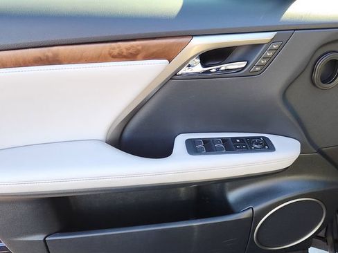 Used 2022 Lexus RX 350L FWD w/ Premium Package image 24