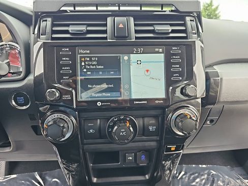 Used 2022 Toyota 4Runner TRD Off-Road Premium image 19