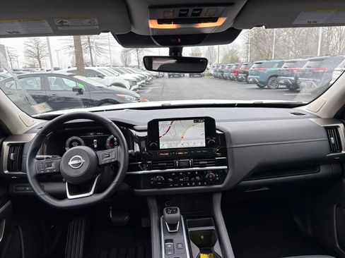 Certified 2025 Nissan Pathfinder Platinum w/ Cargo Package image 8