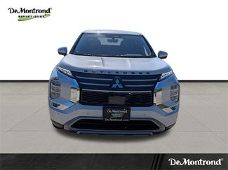 New 2025 Mitsubishi Outlander SE video 2