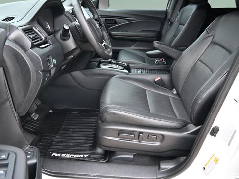 Used 2023 Honda Passport Elite image 19