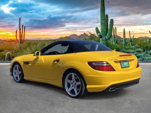 Used 2014 Mercedes-Benz SLK 350 image 9