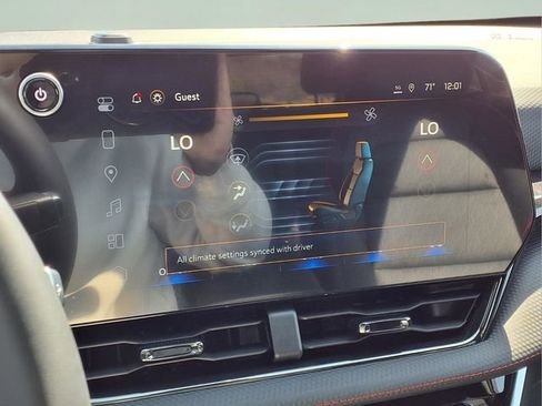 New 2026 Chevrolet Equinox RS FWD image 13