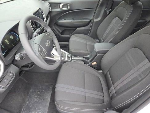 New 2026 Hyundai Venue SEL image 9