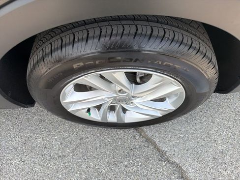 Used 2024 Buick Envista Preferred w/ Convenience I Package image 17