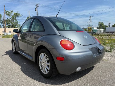 Used 2005 Volkswagen Beetle GLS FWD image 5