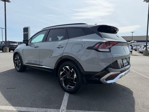 Used 2023 Kia Sportage SX image 13