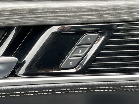 Used 2024 Jeep Wagoneer Series II AWD/4WD image 30