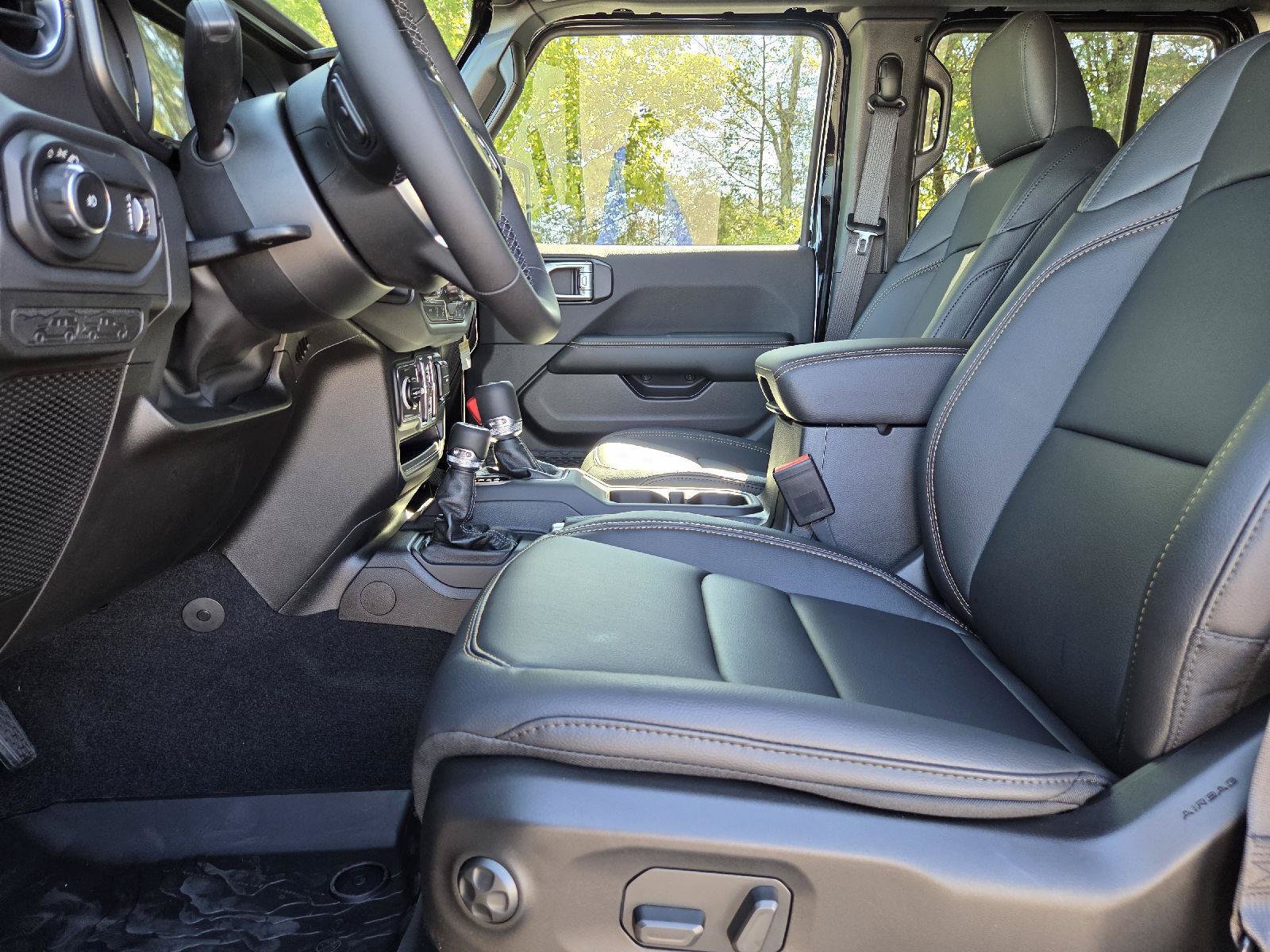 New 2027 Jeep Wrangler Unlimited Sahara AWD/4WD image 26