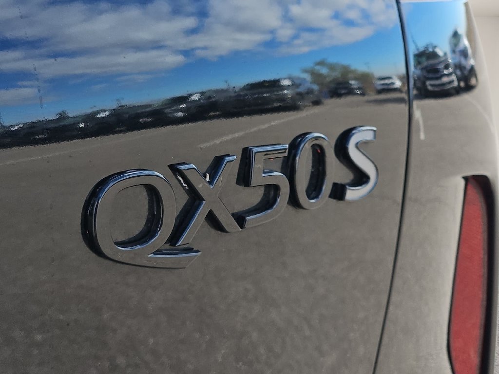 Used 2024 INFINITI QX50 Sport w/ Cargo Package AWD/4WD image 11