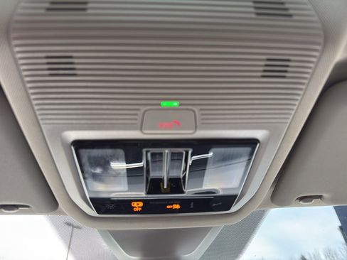 Used 2024 Volkswagen Atlas Peak Edition SE image 29