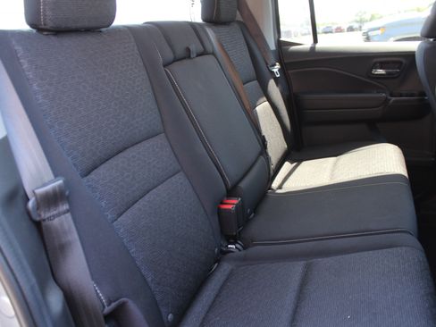 Used 2024 Honda Ridgeline Sport image 25